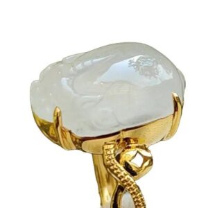 แหวนทองประดับหินสีขาว