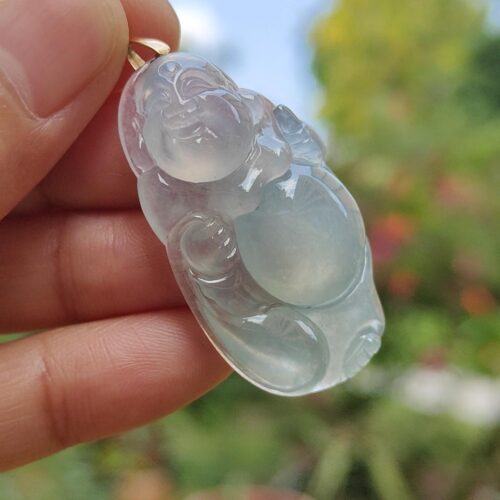 tangan memegang loket jed