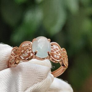 cận cảnh một chiếc nhẫn