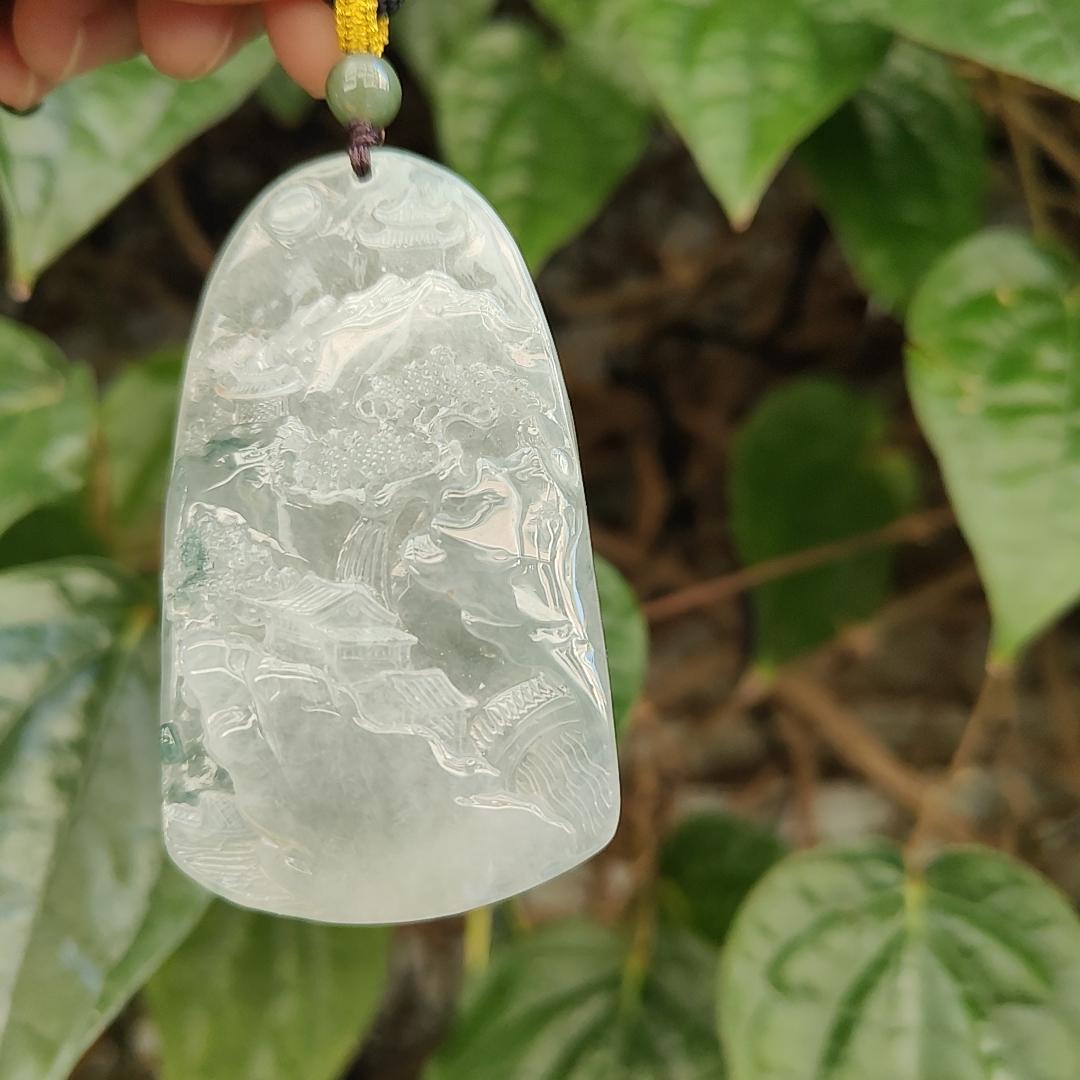 Pendent Carved with scenery