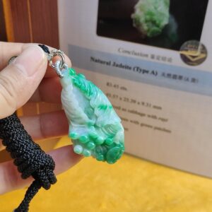 Type A Jadeite carved as cabbage - Jalan Meragi Road Singapore - Y.P.Q Quality Certified - Approved 1