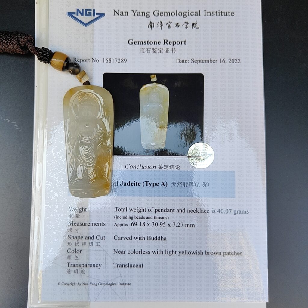 Jadeite - Jade - Grand Buddha Image 1