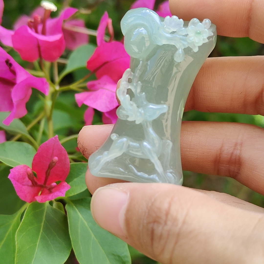 Deer Pendant in SG Image 2