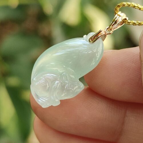 a hand holding a necklace - Squirrel Premium Quality with 18k Gold Clasp