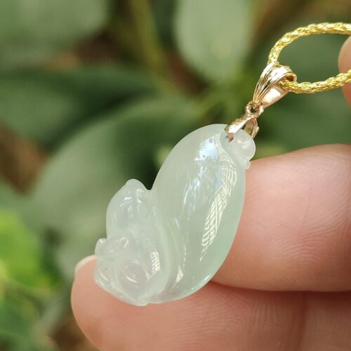 a hand holding a necklace - Squirrel Premium Quality with 18k Gold Clasp