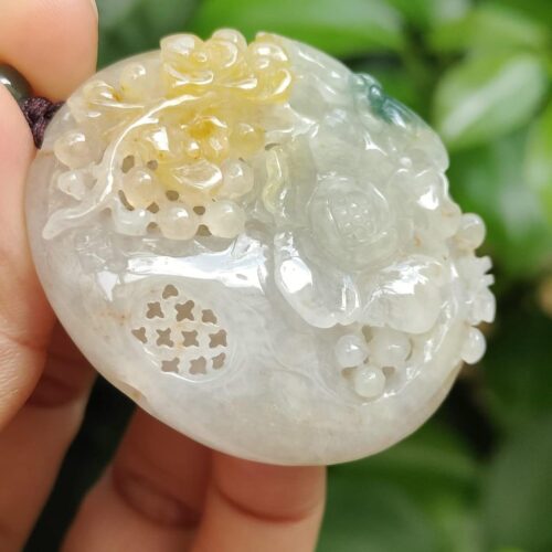 Colgante de jadeíta natural de estilo antiguo de la escuela elaborado con flores en amarillo y verde Imagen 9