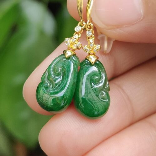 Green ruyi 18k gold hook earrings - Natural Type A Jadeite Jade Image 8