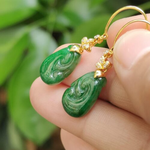 Green ruyi 18k gold hook earrings - Natural Type A Jadeite Jade Image 5