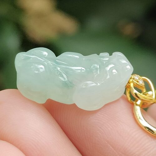 Pendentif Pixiu - Semi-Icy Translucide avec fermoir en or 18 carats - image 6