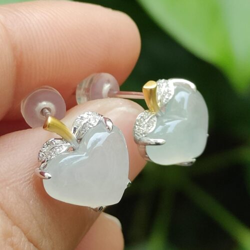 a hand holding a pair of earrings - Heart Shape Cabochons - Apple Design