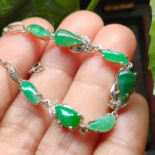 Seven Green Cabochons set on S925 Silver as Bracelet - Natural Jadeite Jade - Image 6