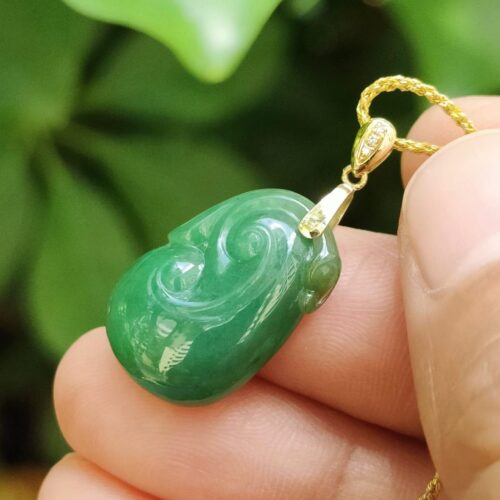 Myanmar Green Ruyi Pendant - Simei HDB Void Deck Jalan Meragi Park YPQ Certified Reflection Test Approved 10