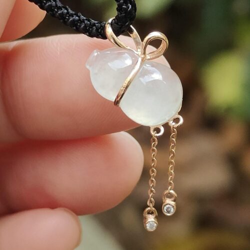 Natural Type A Jadeite & 18K Gold Pendant - Location: Simei Estate - Jalan Meragi Park - Y.P.Q certified quality testing - approved 6