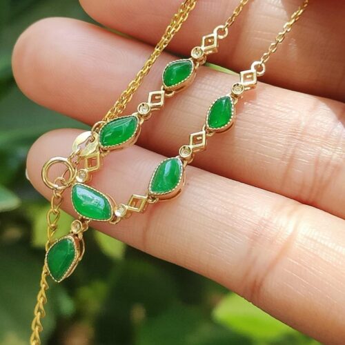 Earth & Fire Energy Jadeite Chain - 18k gold - Location: Jalan Meragi Road - Y.P.Q certified testing - approved 3