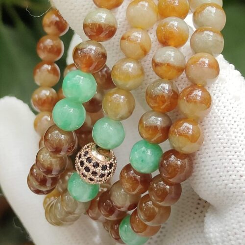 Earth Element Jadeite Necklace - Location: Jalan Meragi Park Simei Estate - Y.P.Q certified testing - Approved 4