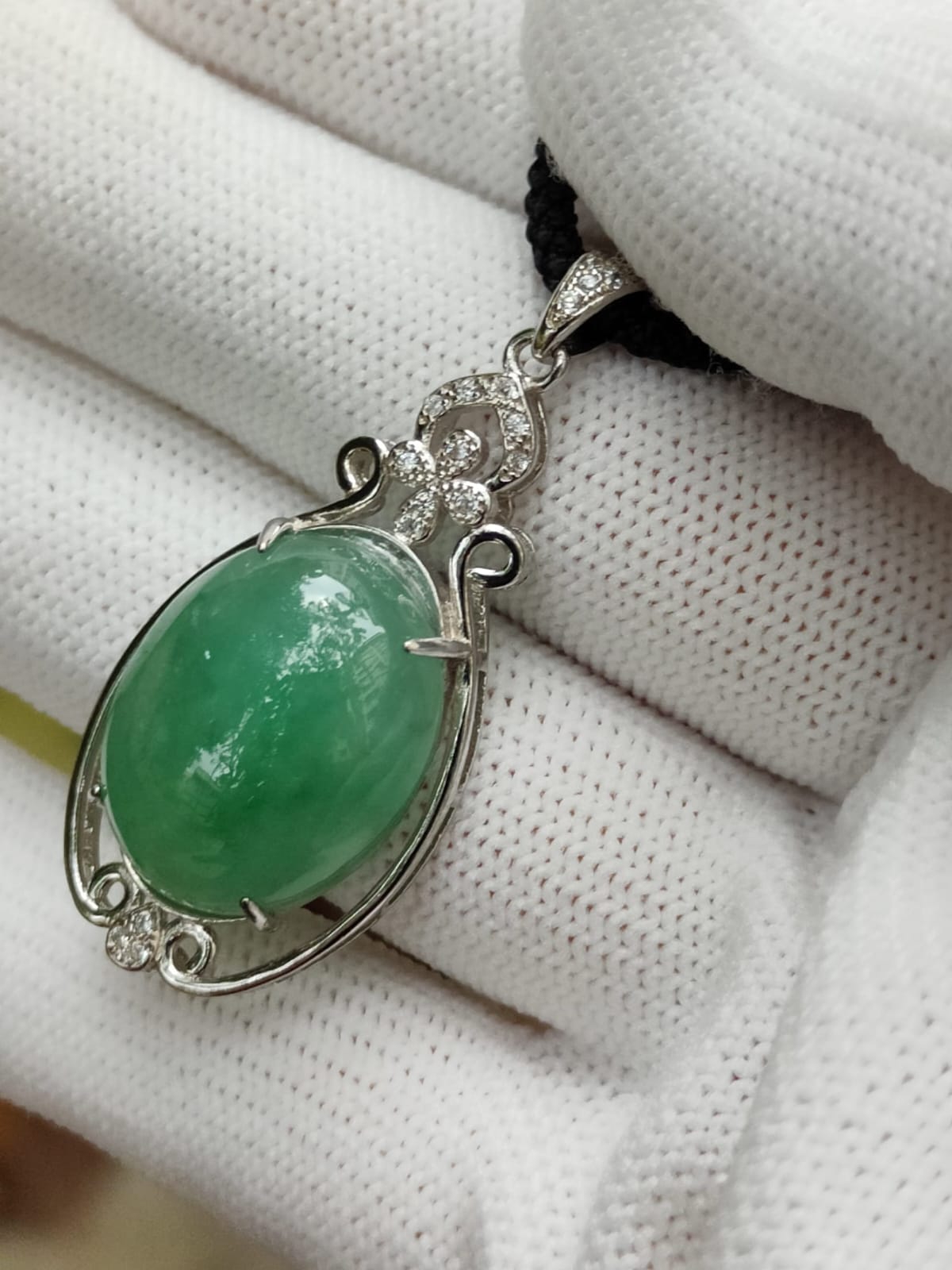 Wood Element Jade Pendant