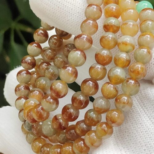 Earth Element Jadeite Necklace - Location: Jalan Meragi Park Simei Estate - Y.P.Q certified quality testing - Approved 6