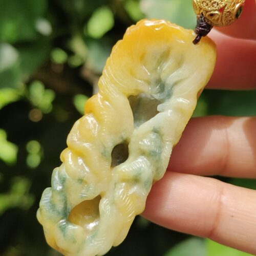Type A Jadeite Jade Shop Awakening Lion Pendant - Jalan Meragi Road SG Y.P.Q certified testing - approved 1
