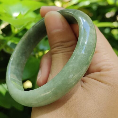Natural Type A Jadeite Jade Peace Bangle - Location: Jalan Meragi Road Singapore - Y.P.Q certified quality testing - approved 7