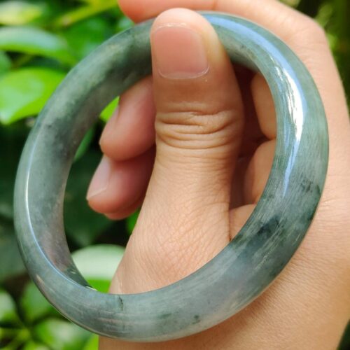 Jadeite Jade Peace Bangle - location: Jalan Meragi Road Singapore Y.P.Q certified quality testing - approved 7