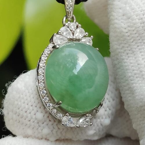 Type A Jadeite Pendant S925 Silver - Location: Jalan Meragi Road Singapore - YPQ Certified testing - approved 2