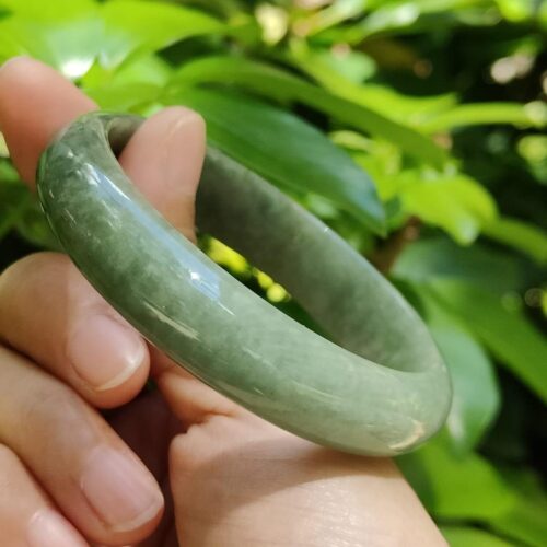 Natural Type A Jadeite Jade Peace Bangle - Location: Jalan Meragi Road Singapore - Y.P.Q certified quality testing - approved 6