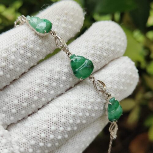 Jadeite Jade Bracelet for Fortune - Location: Jalan Meragi Road Singapore - Y.P.Q certified testing - approved 5