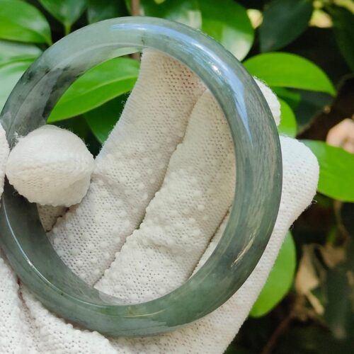 Jadeite Jade Peace Bangle - location: Jalan Meragi Road Singapore Y.P.Q certified testing - approved 2