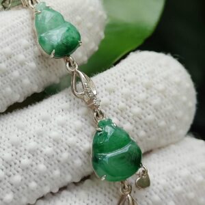 Jadeite Jade Bracelet for Fortune - Location: Jalan Meragi Road Singapore - Y.P.Q certified quality testing - approved 9