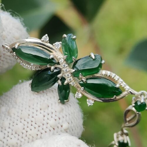 Vibrant Green Jadeite Jade - Jalan Meragi Road Singapore - Y.P.Q certified quality testing - approved 7