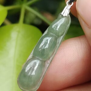 Jadeite Triple Prosperity Bean Pendant - Jalan Meragi Road Singapore Y.P.Q certified testing - approved 2