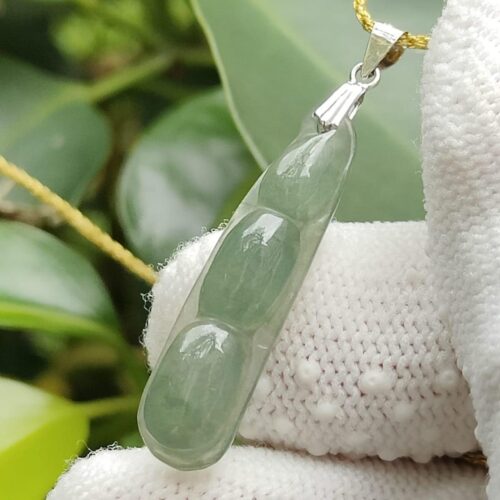 Jadeite Triple Prosperity Bean Pendant - Jalan Meragi Road Singapore Y.P.Q certified testing - approved 1